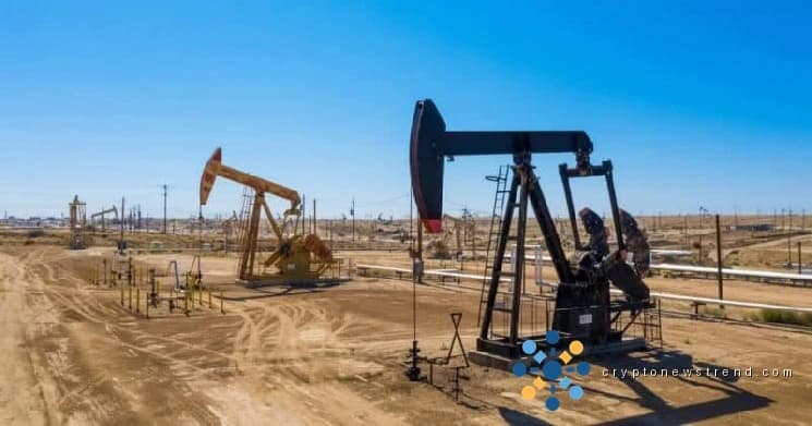 Oil surges back above $100 as Trump presses Iran to reopen Hormuz